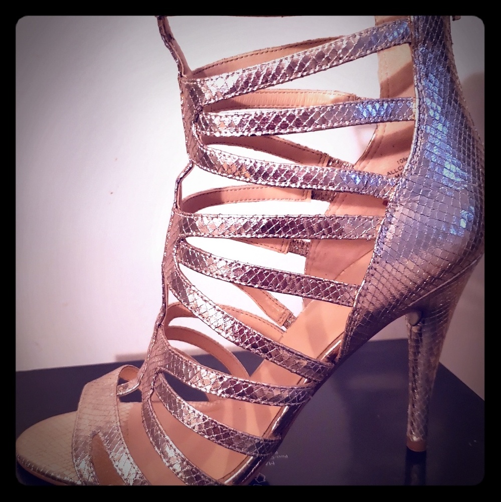 Metallic gold emboss leathered